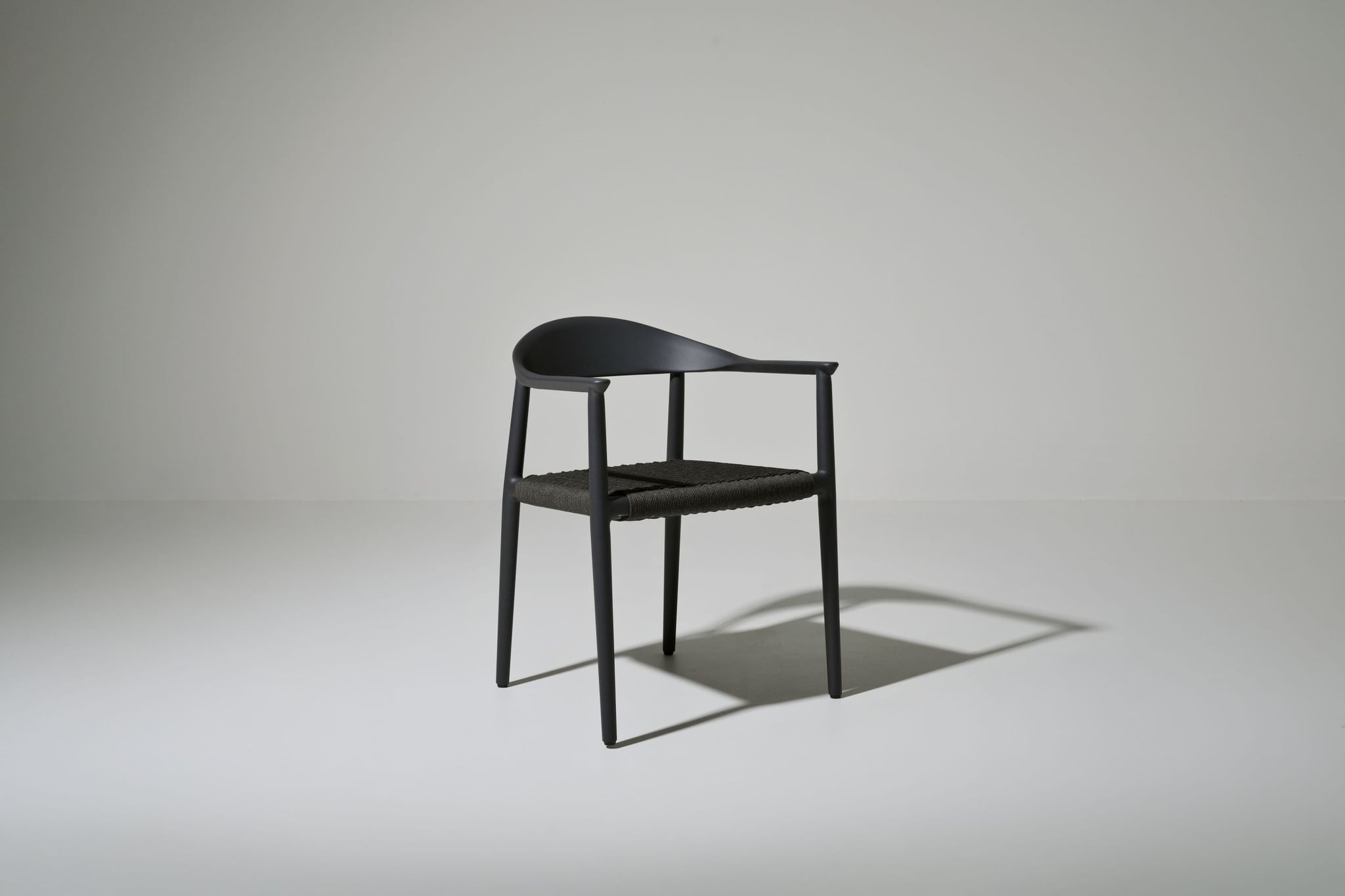 Amarillo alu dining armchair