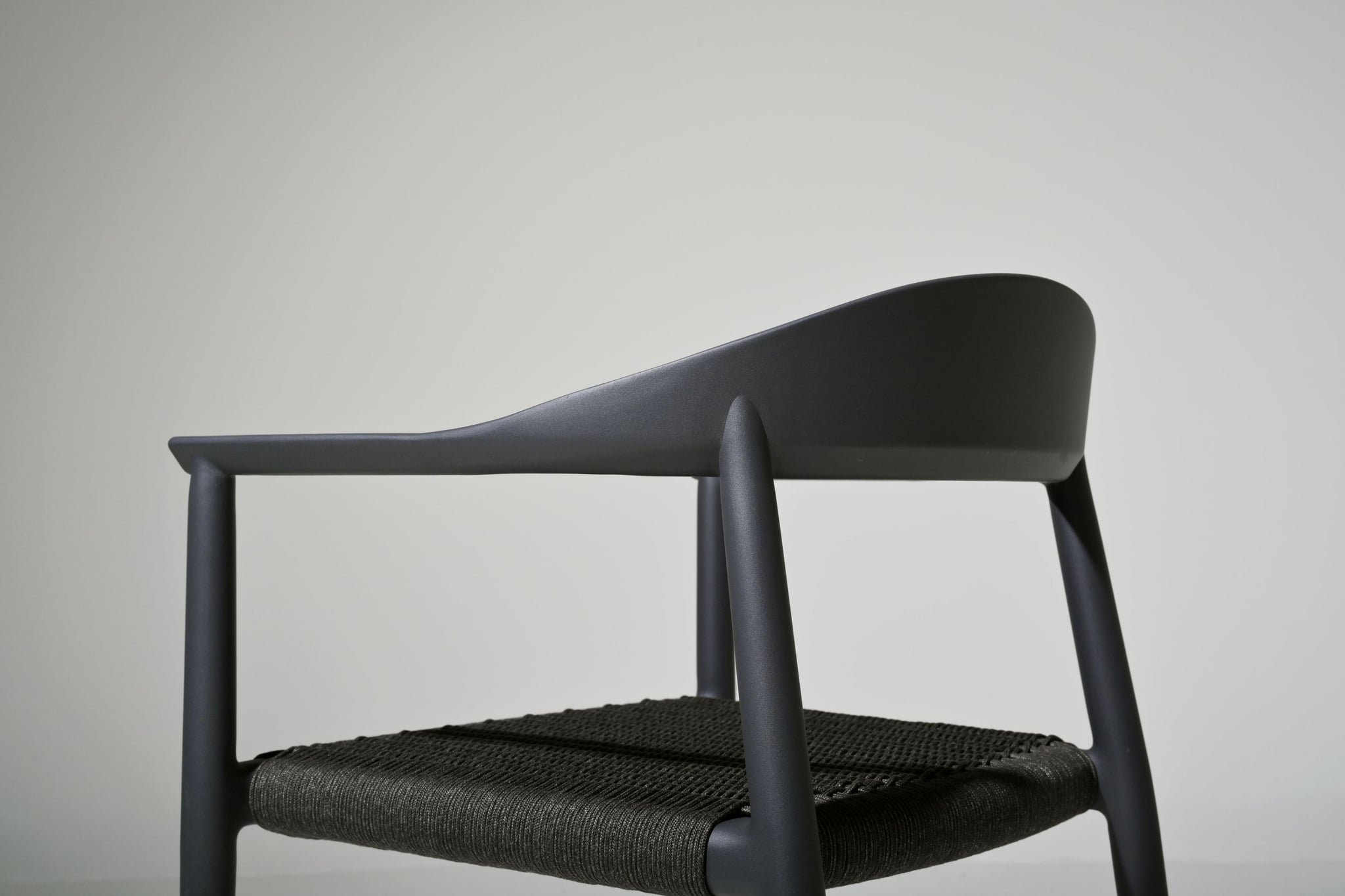 Amarillo alu dining armchair