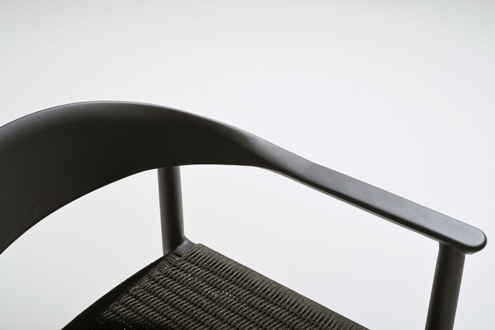 Amarillo alu dining armchair