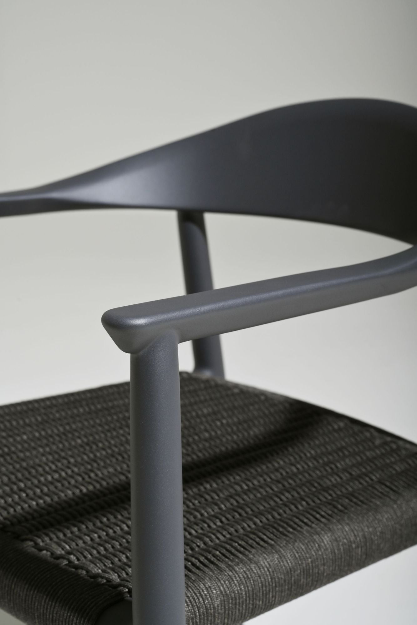 Amarillo alu dining armchair