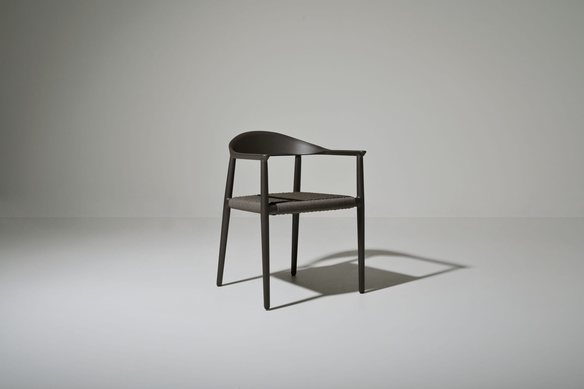 Amarillo alu dining armchair