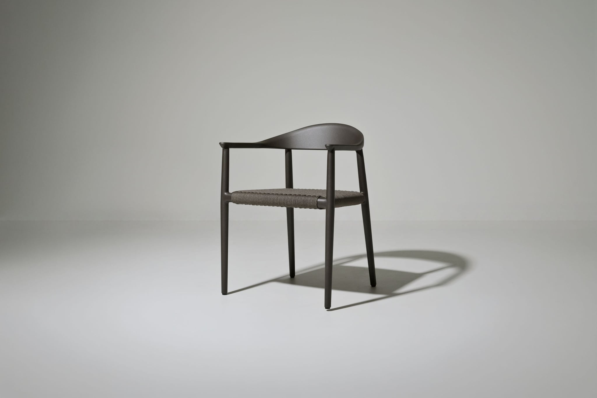 Amarillo alu dining armchair
