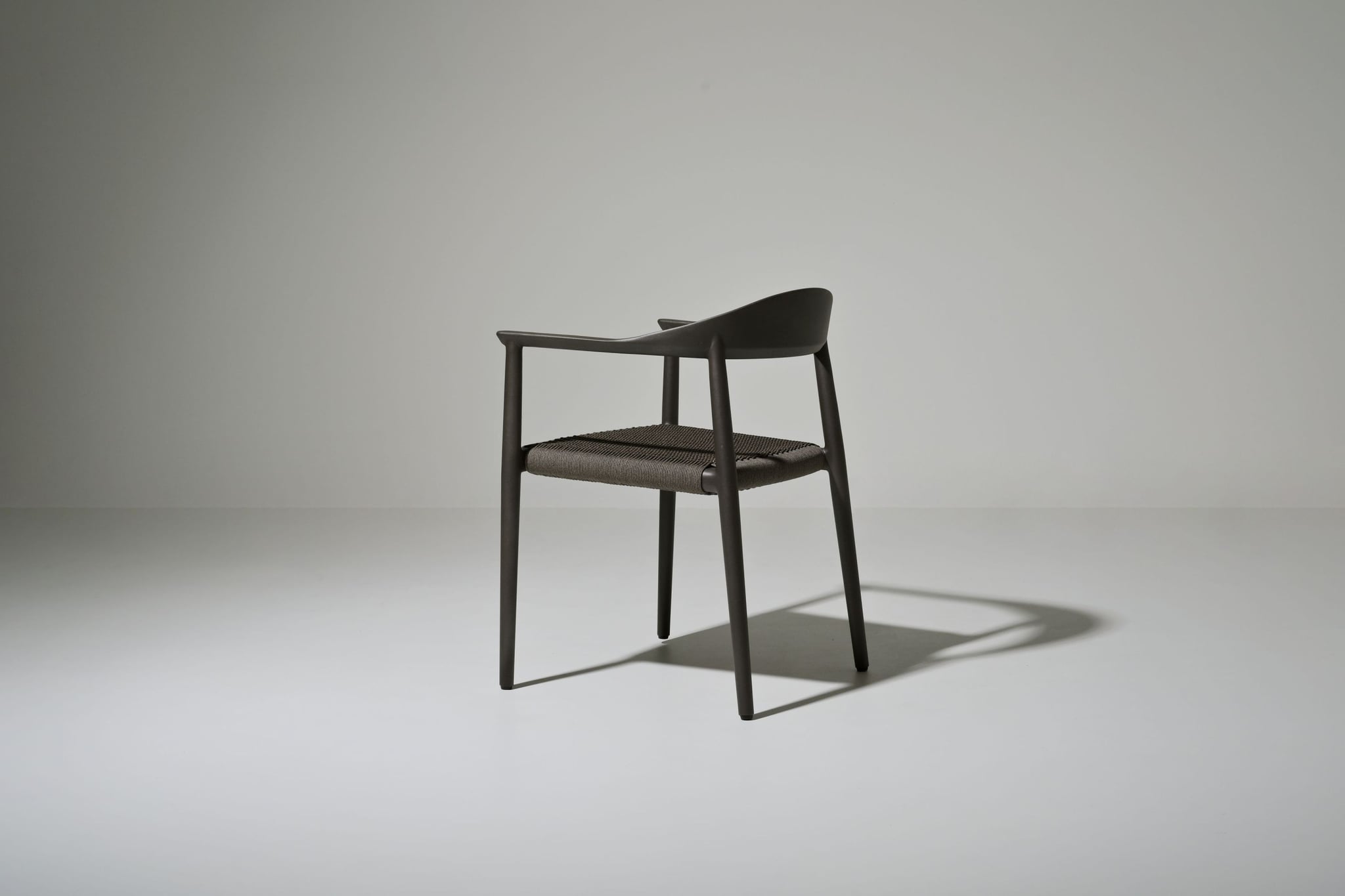 Amarillo alu dining armchair