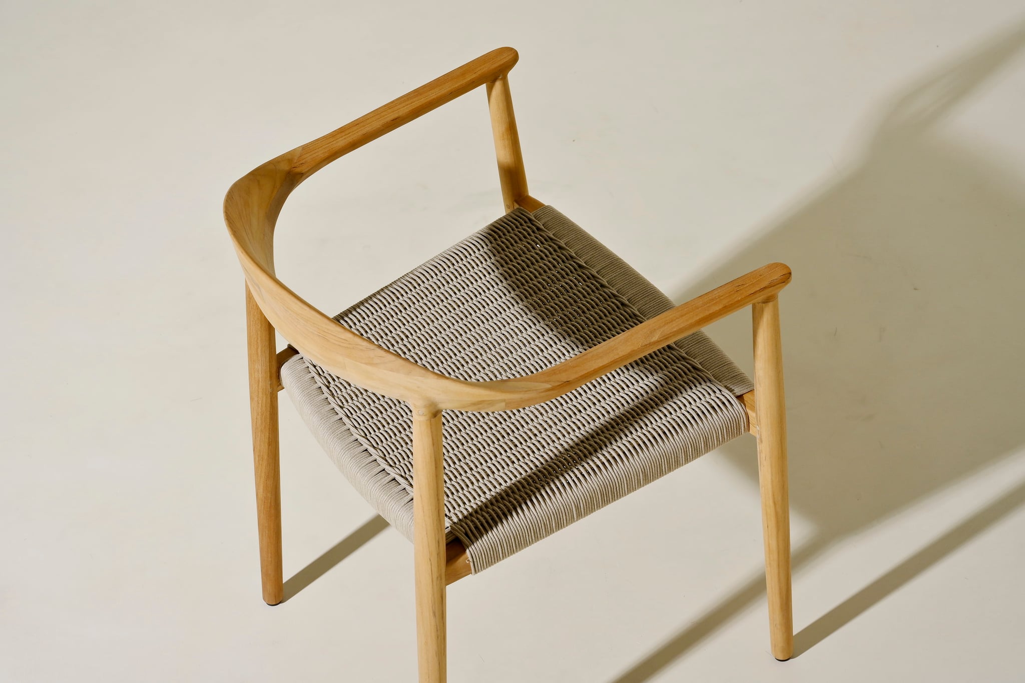 Amarillo teak dining armchair