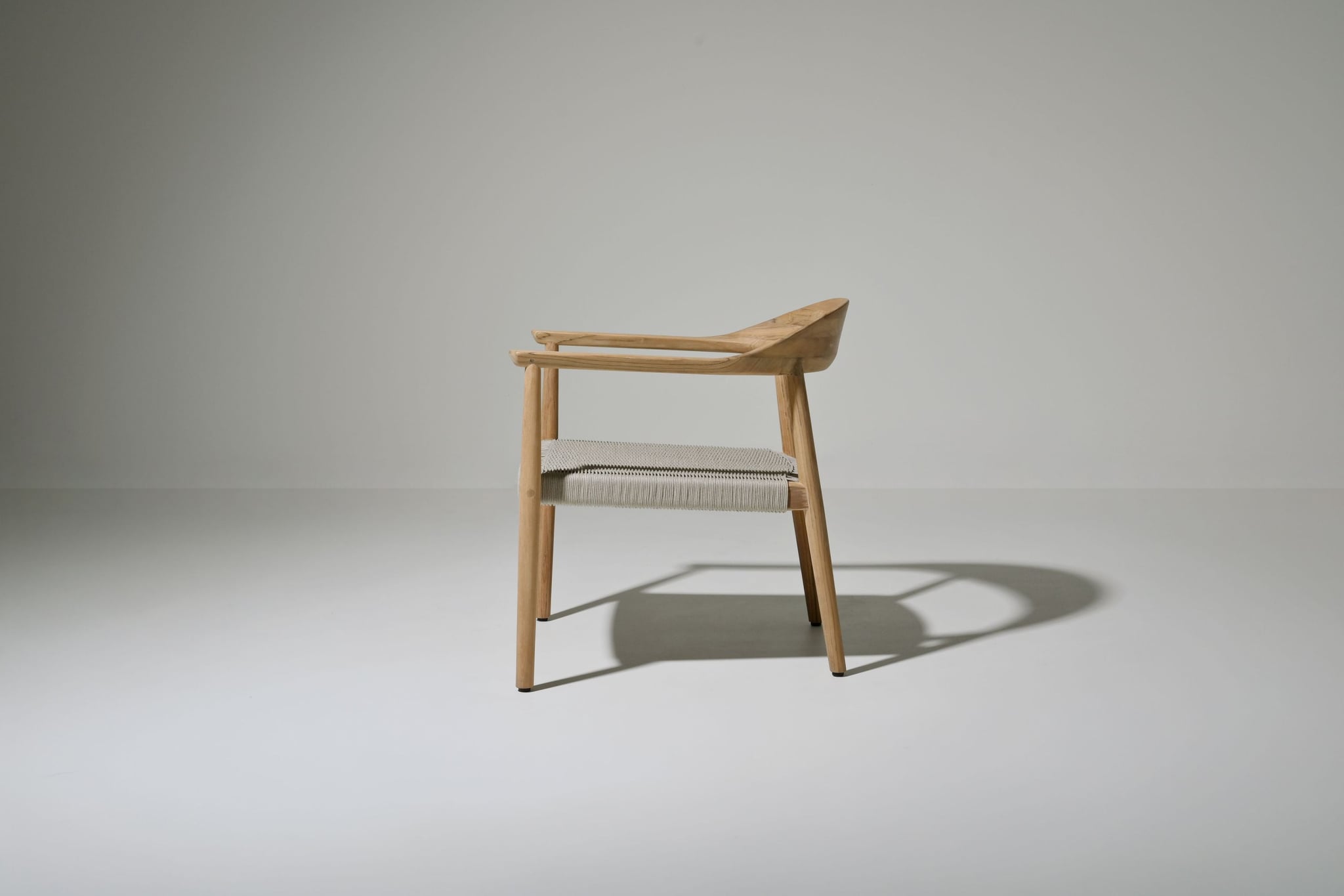 Amarillo teak lounge chair