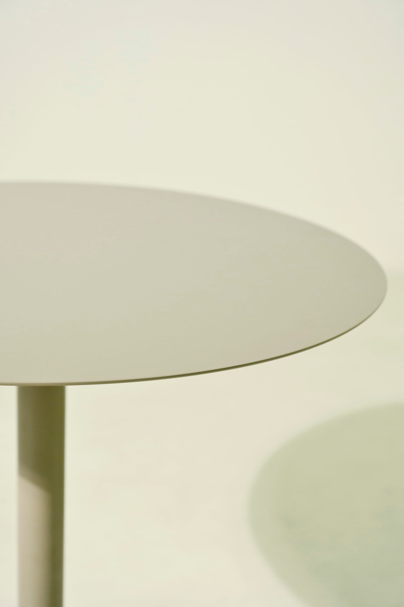 Bistro dining table (Alu)