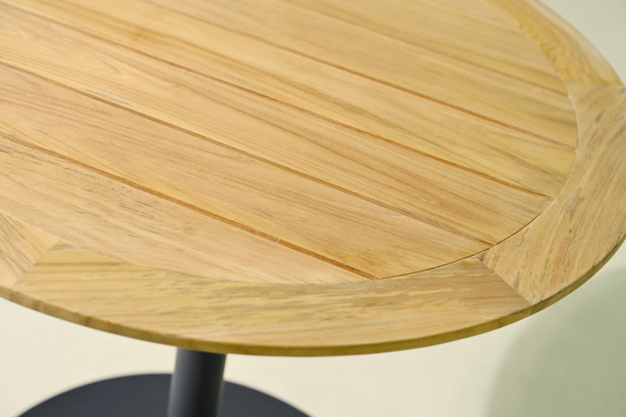 Bistro teak dining table D80