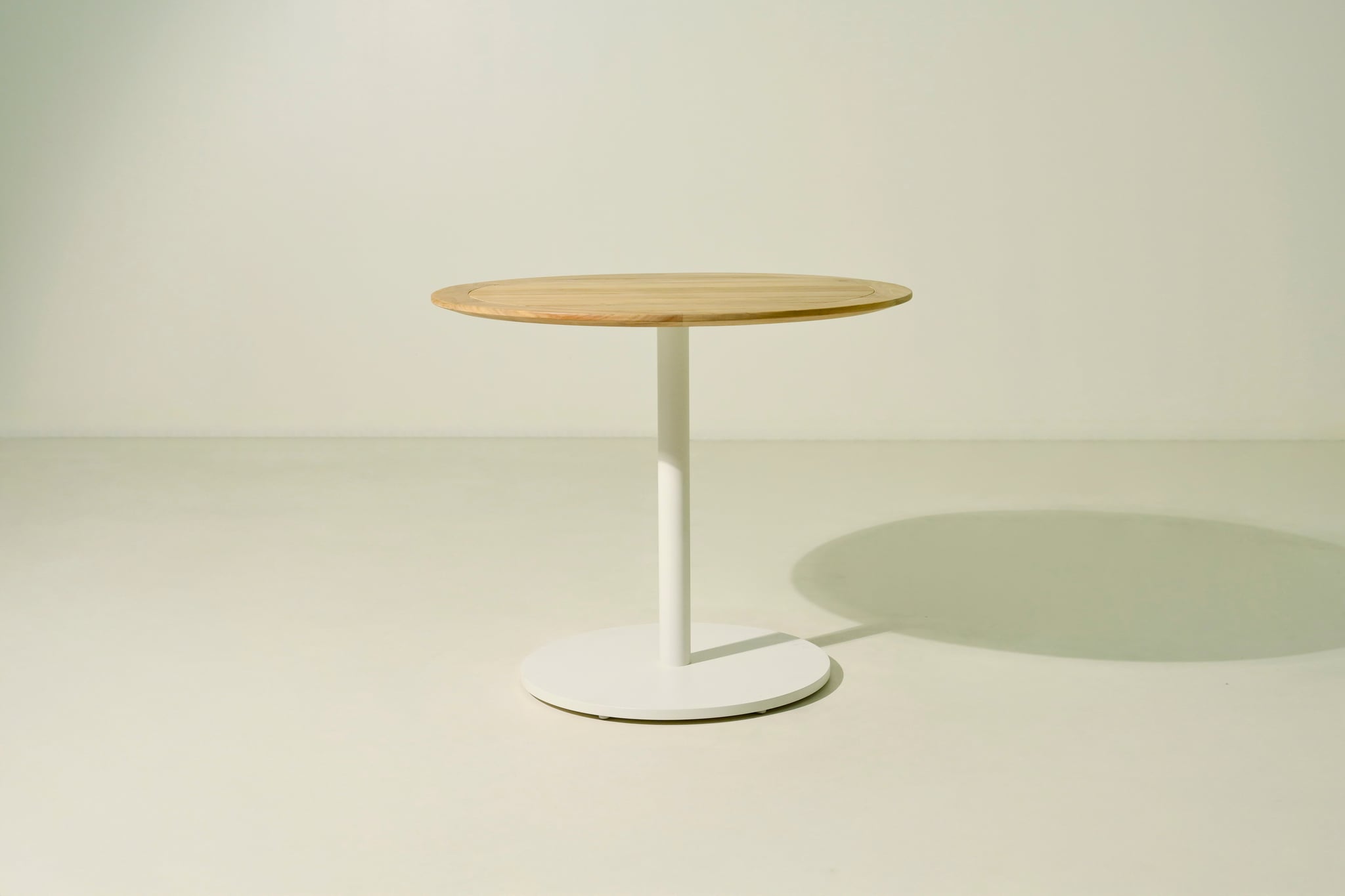 Bistro teak dining table D90