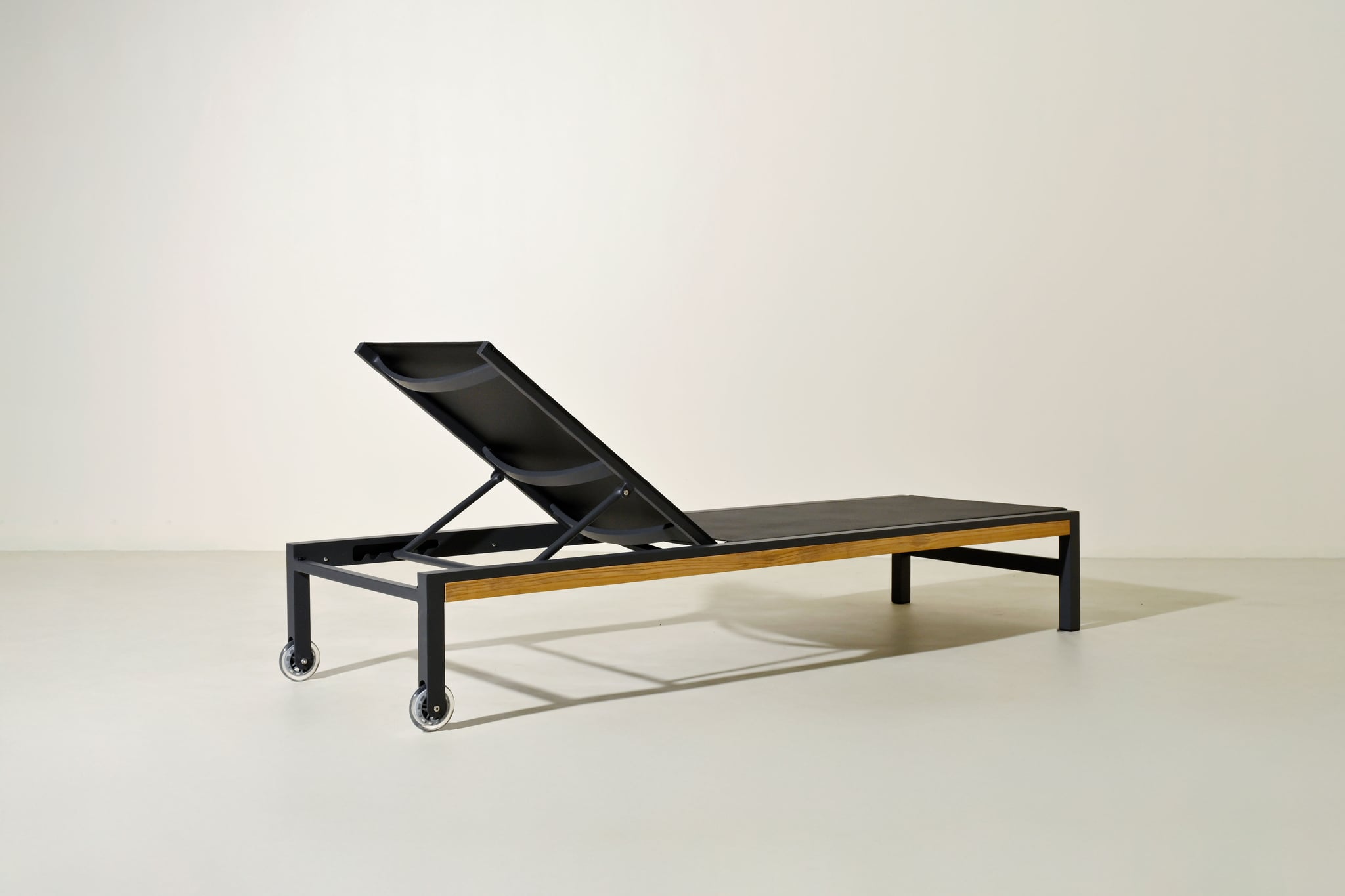 Canberra sun lounger