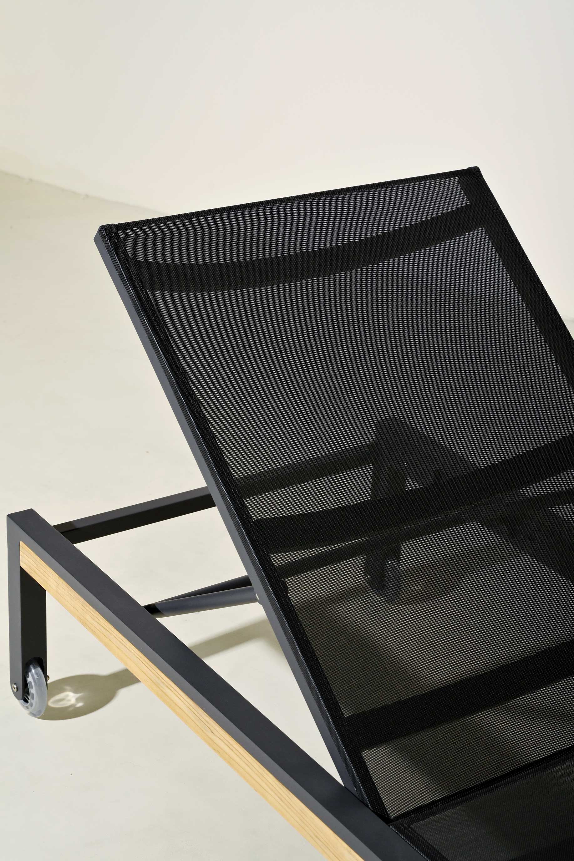 Canberra sun lounger