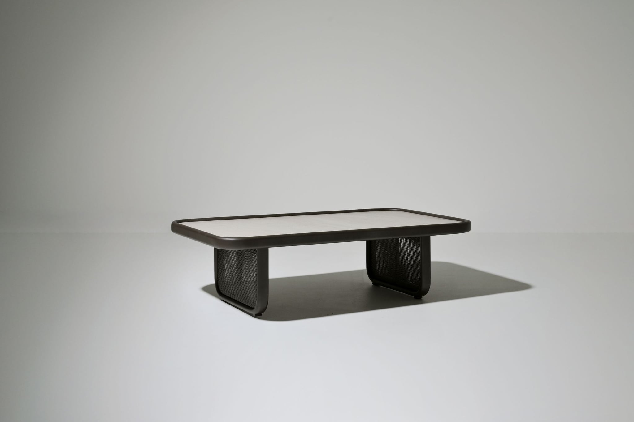 Carlton alu coffee table