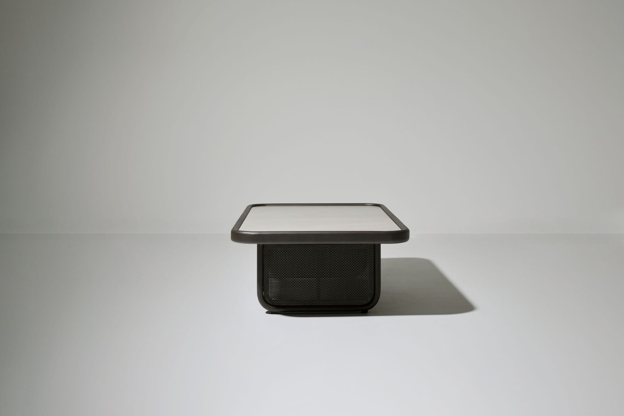 Carlton alu coffee table