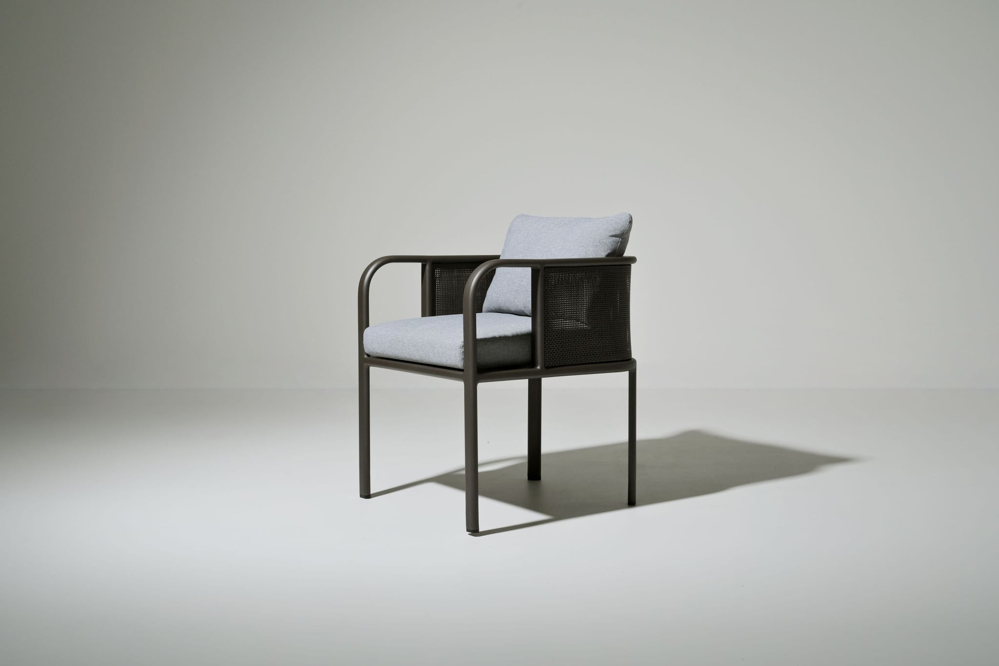 Carlton alu dining armchair