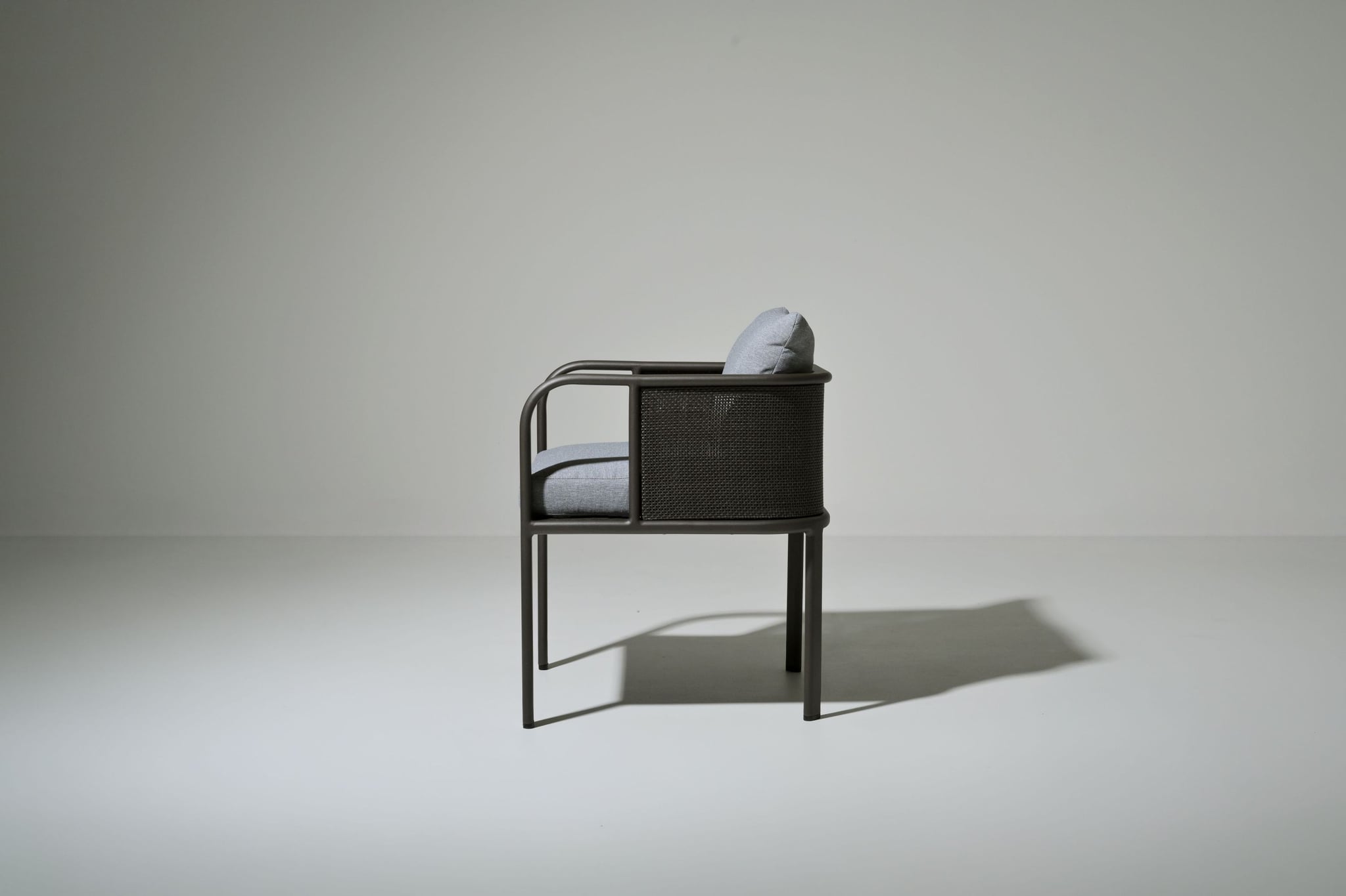 Carlton alu dining armchair