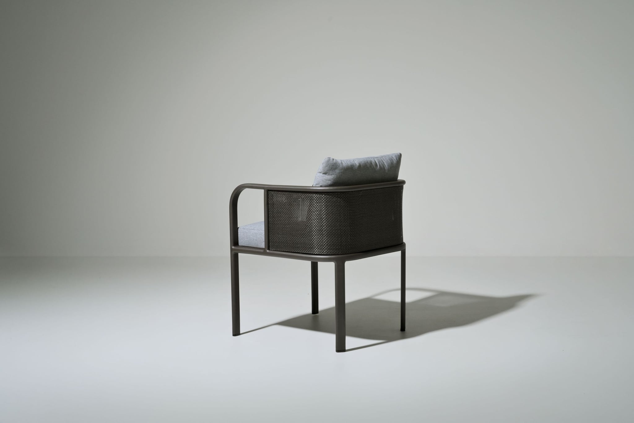Carlton alu dining armchair