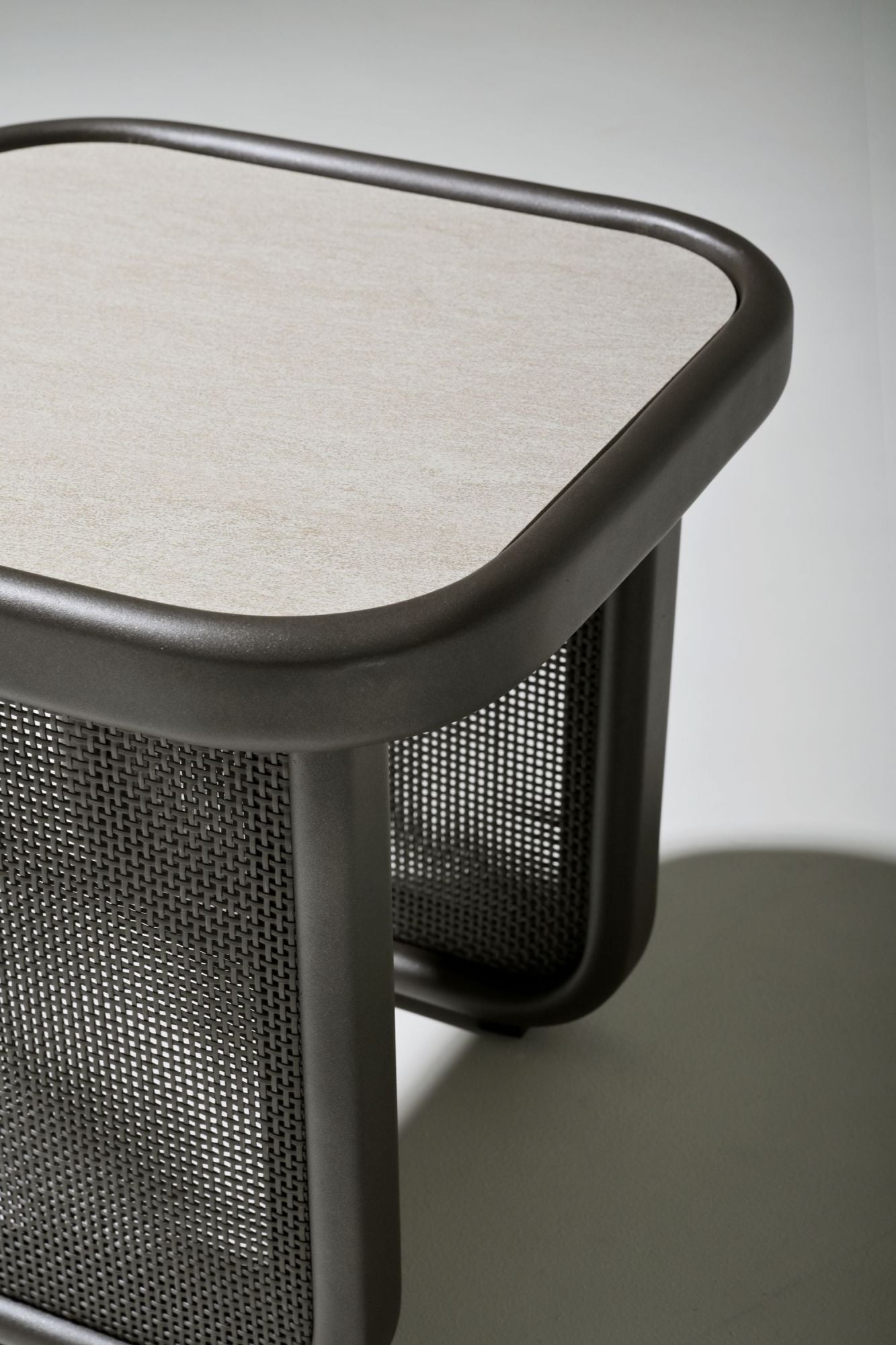 Carlton alu side table