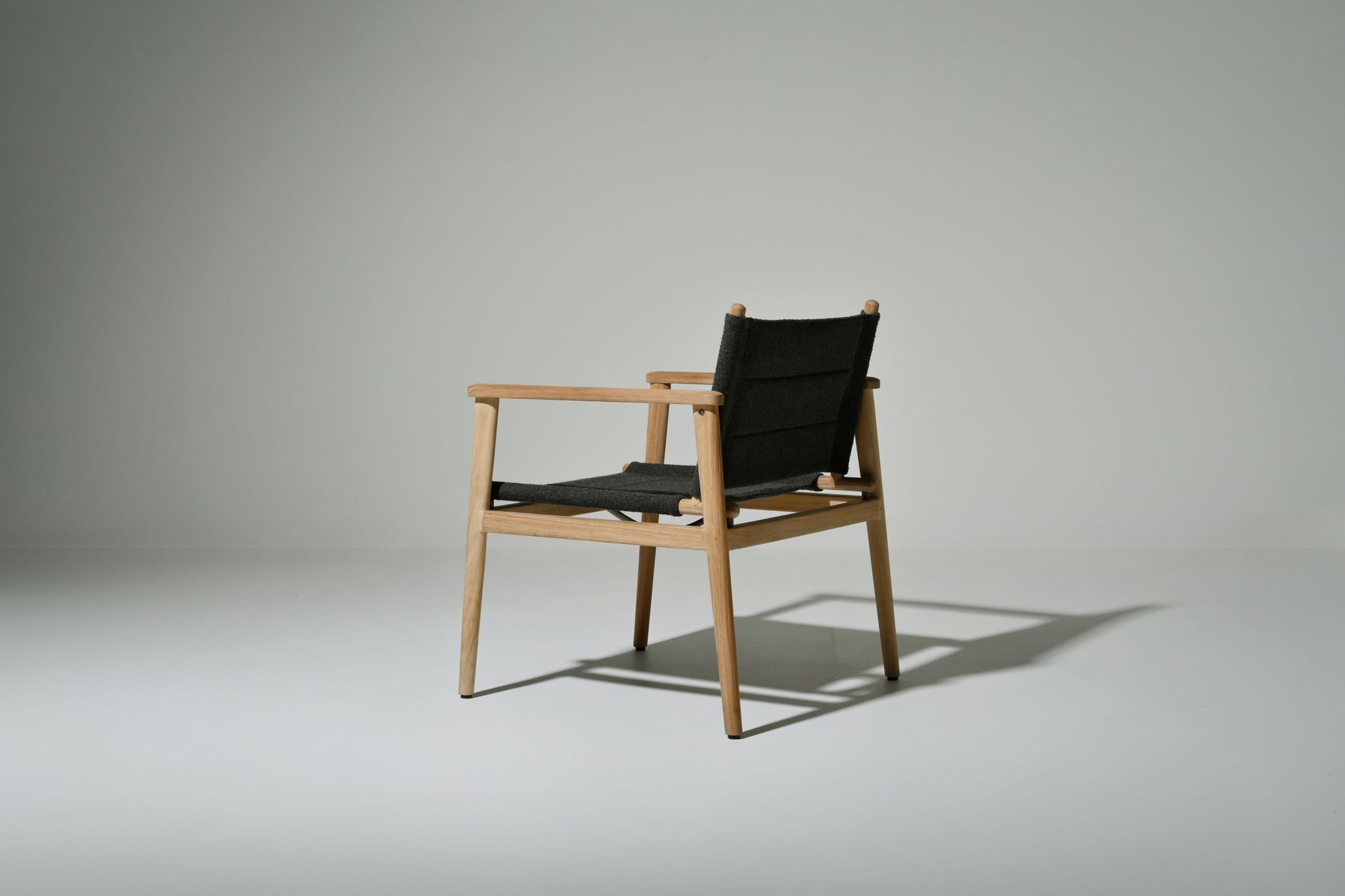 Davos textiline wood lounge chair