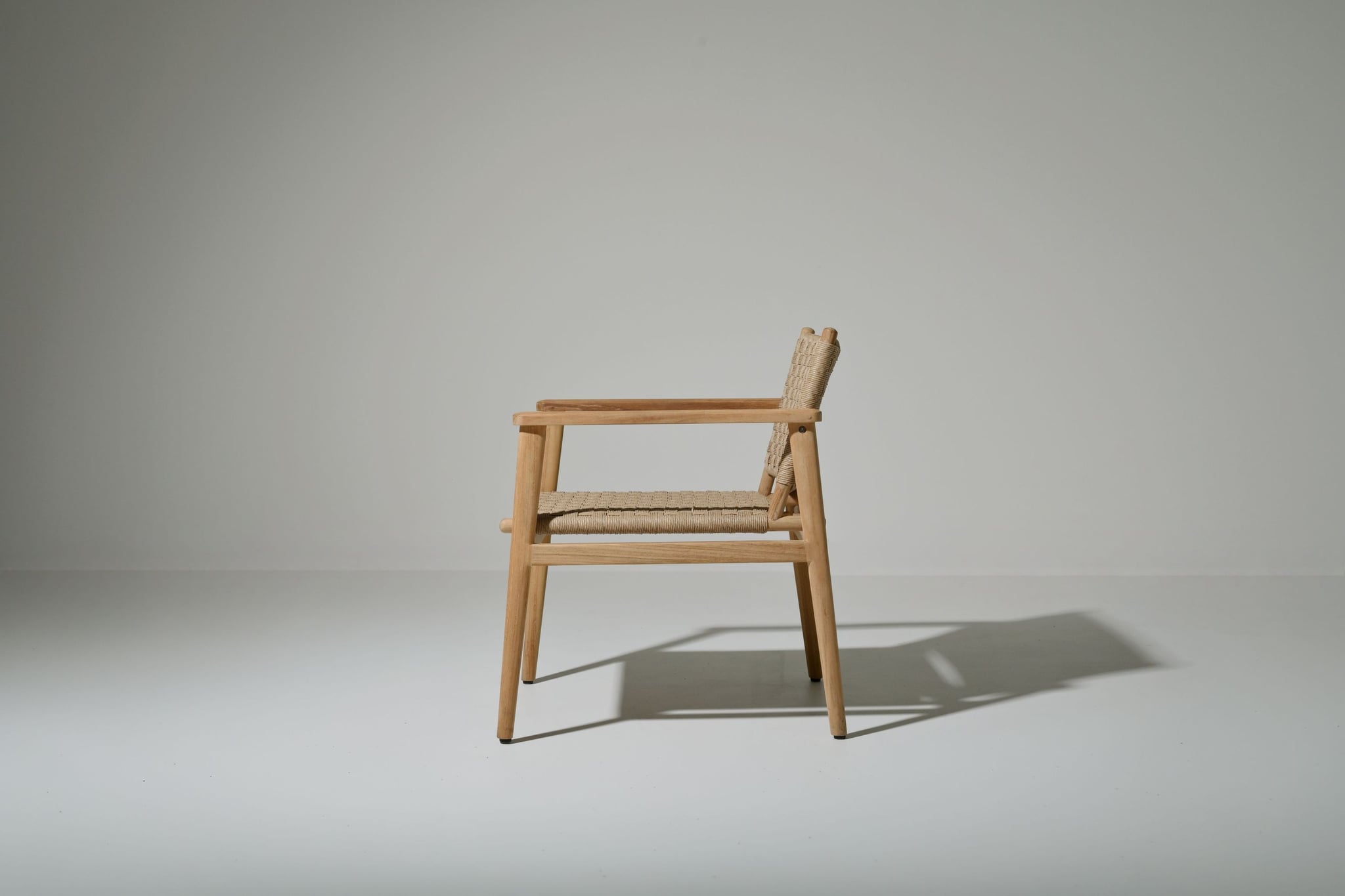 Davos wood lounge chair