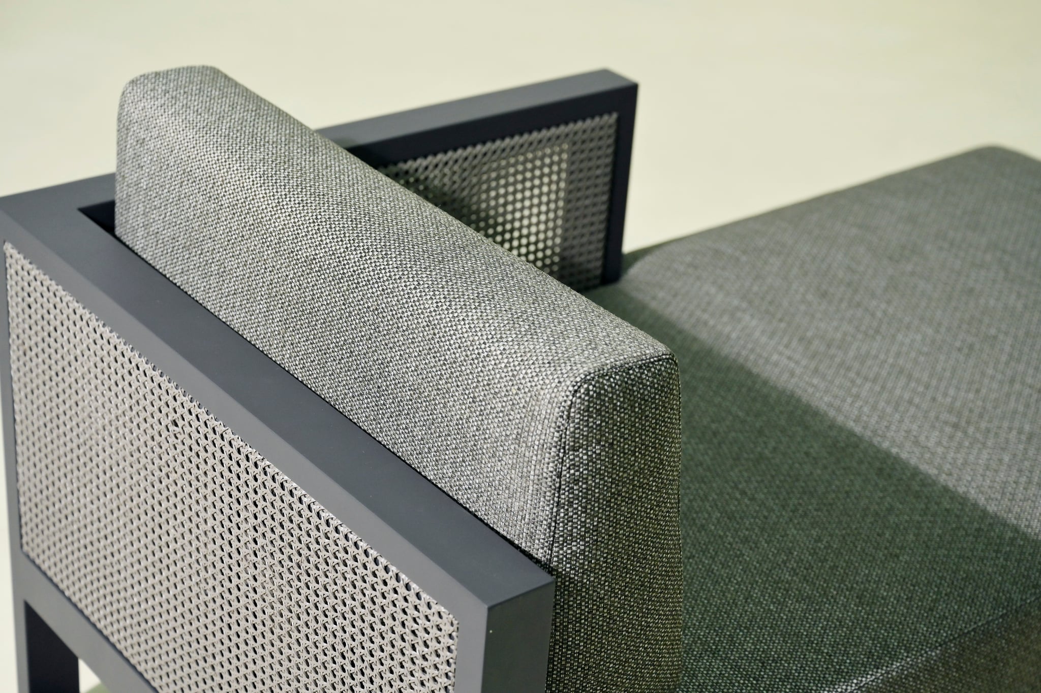 Fargo chaise left arm