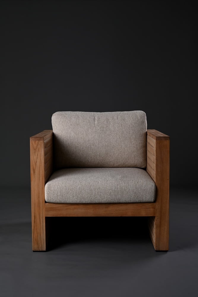 Greenwich lounge chair