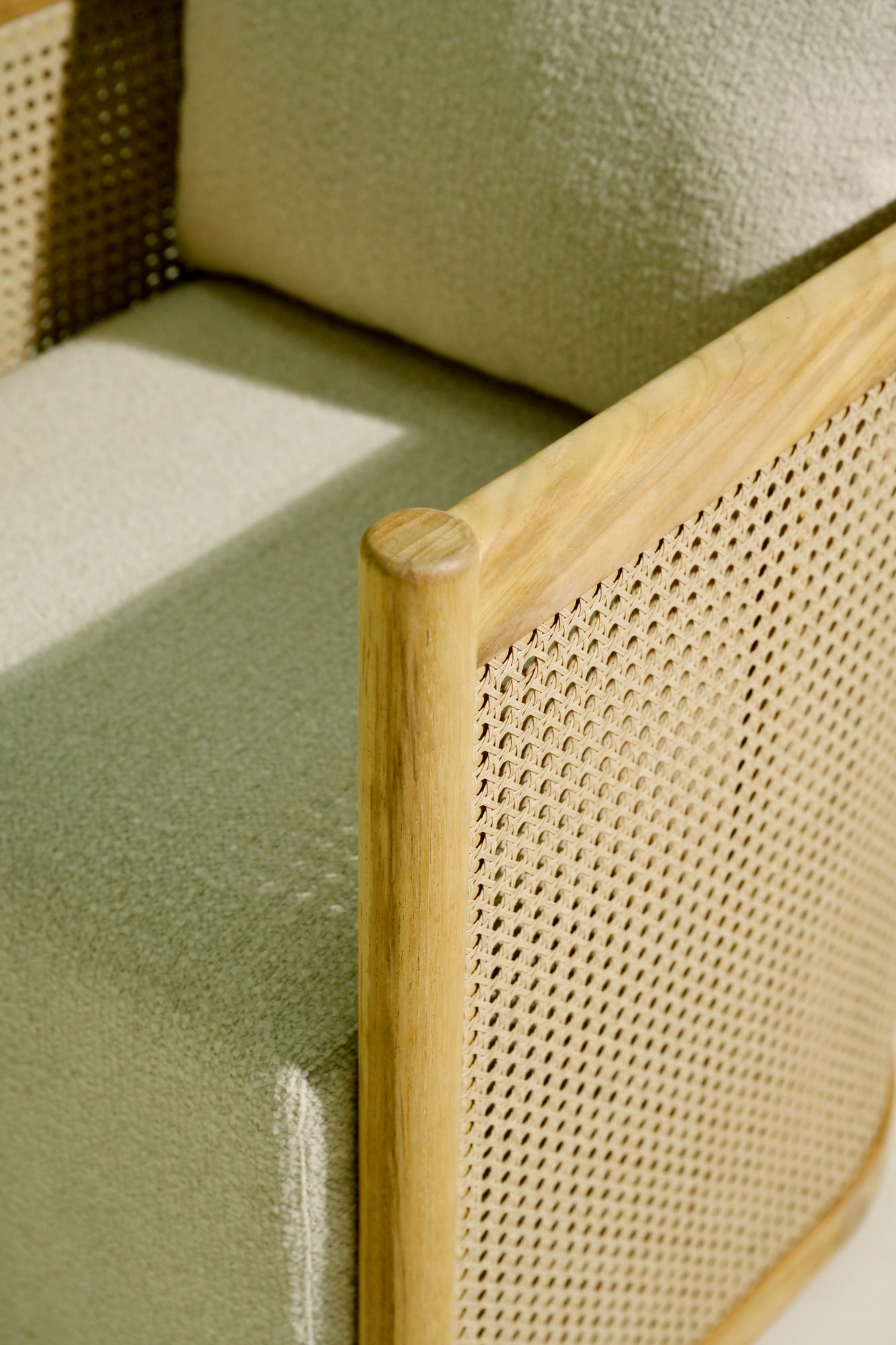 Harvey dining armchair