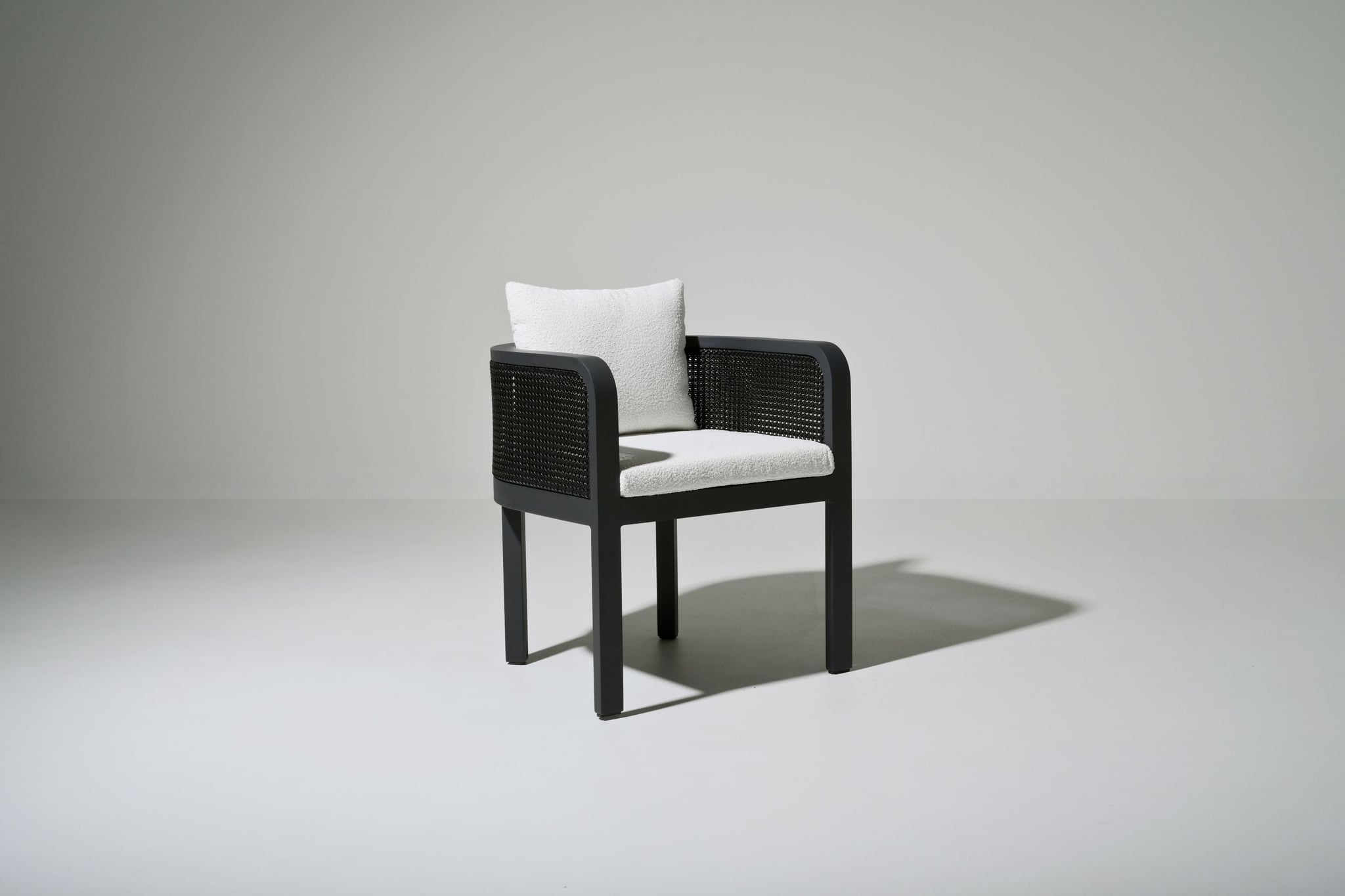 Irving dining armchair