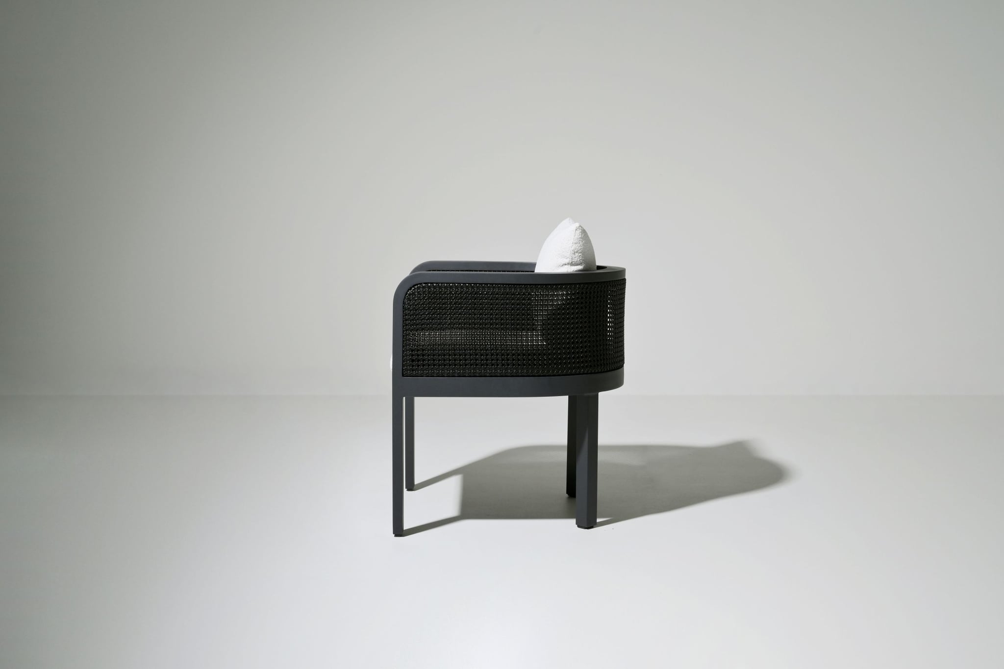 Irving dining armchair