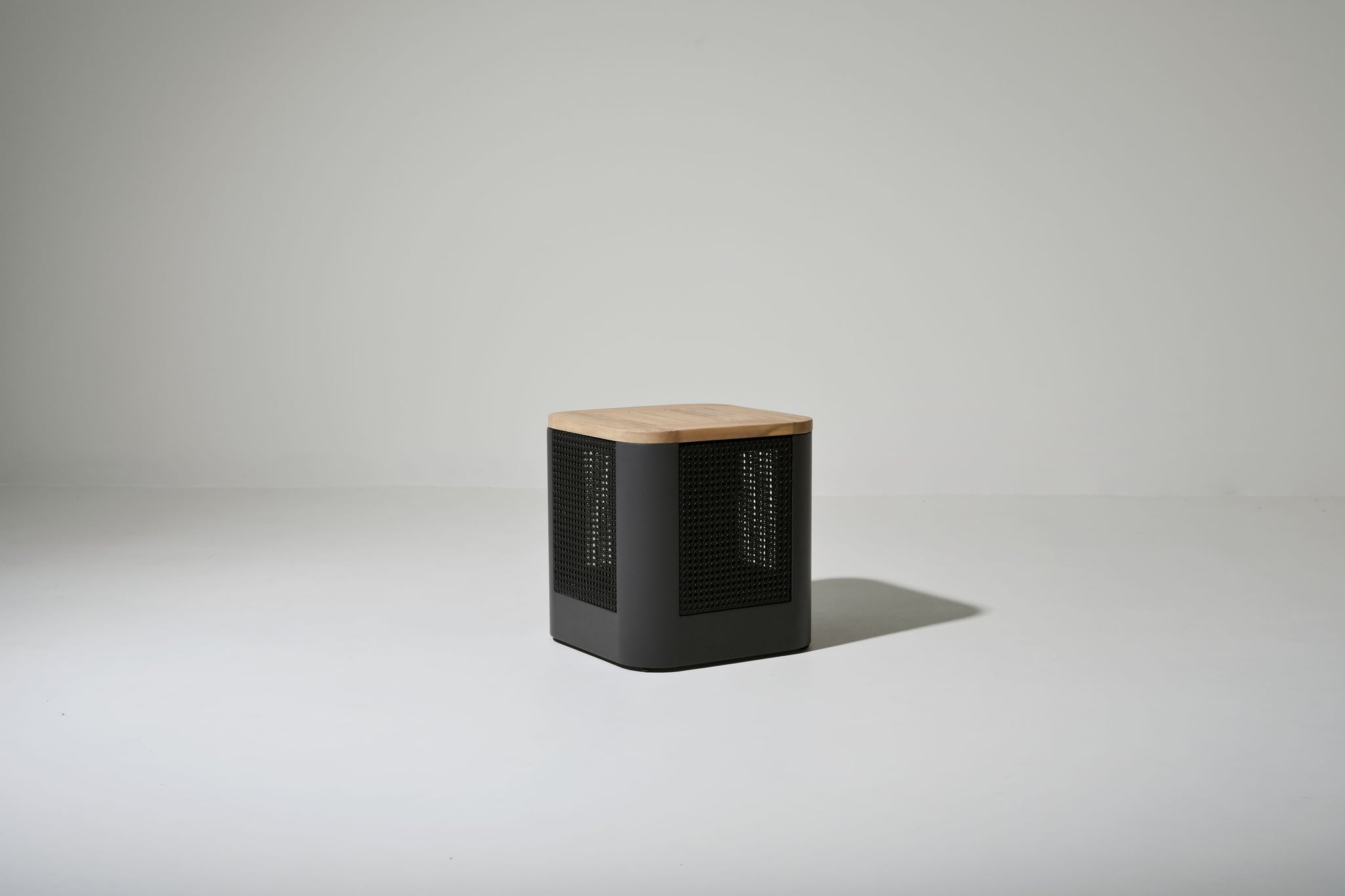 Irving side table
