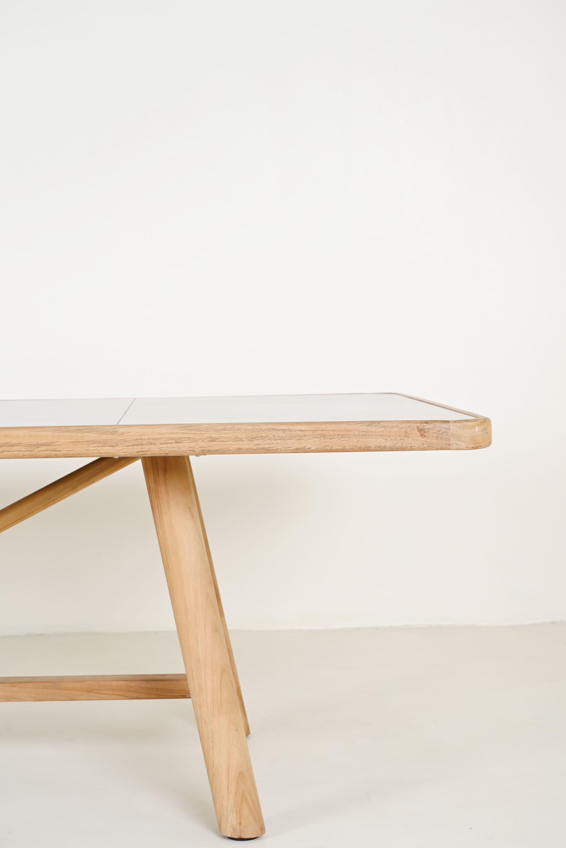 Kansas teak dining table