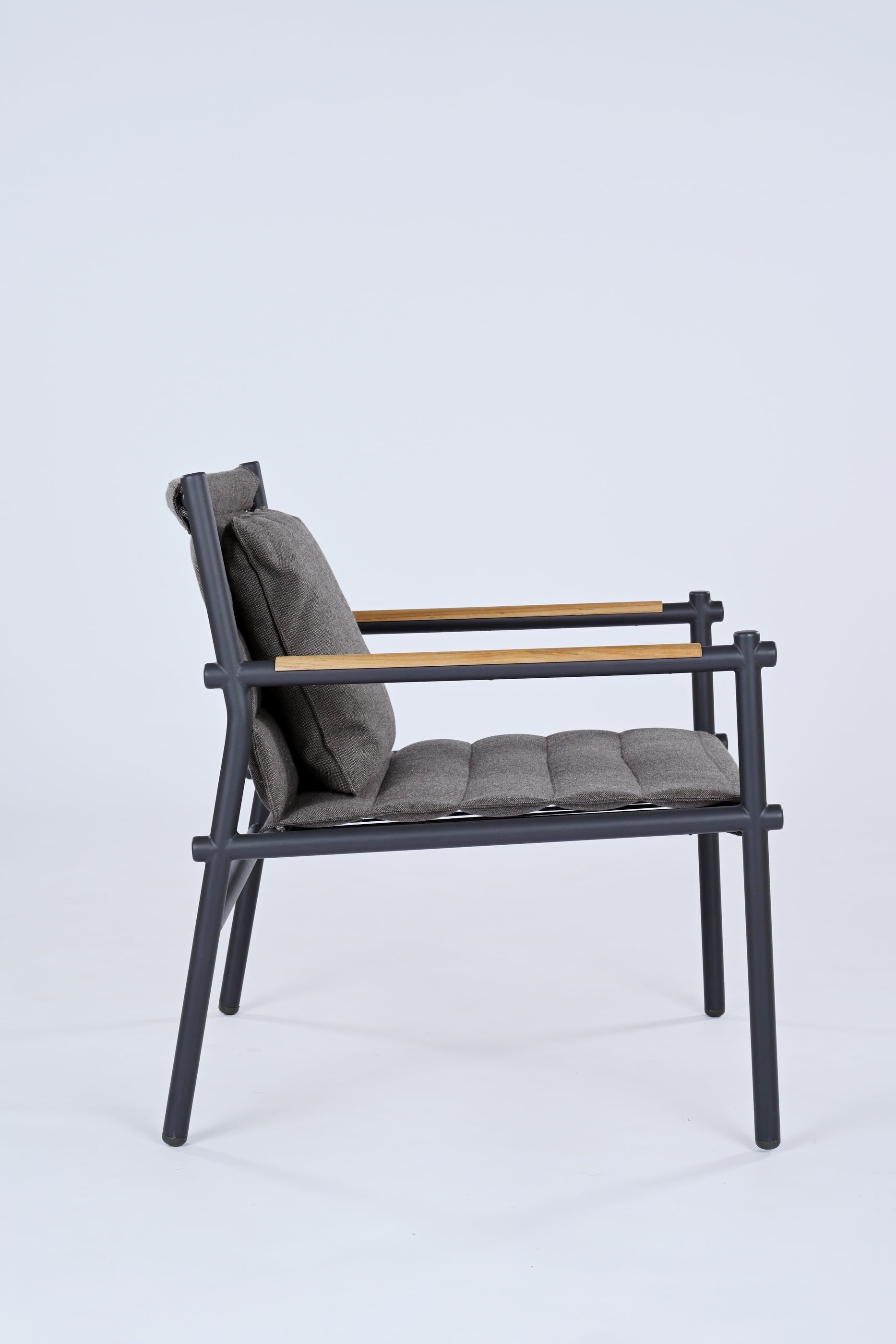 Kansas lounge armchair (fabric)