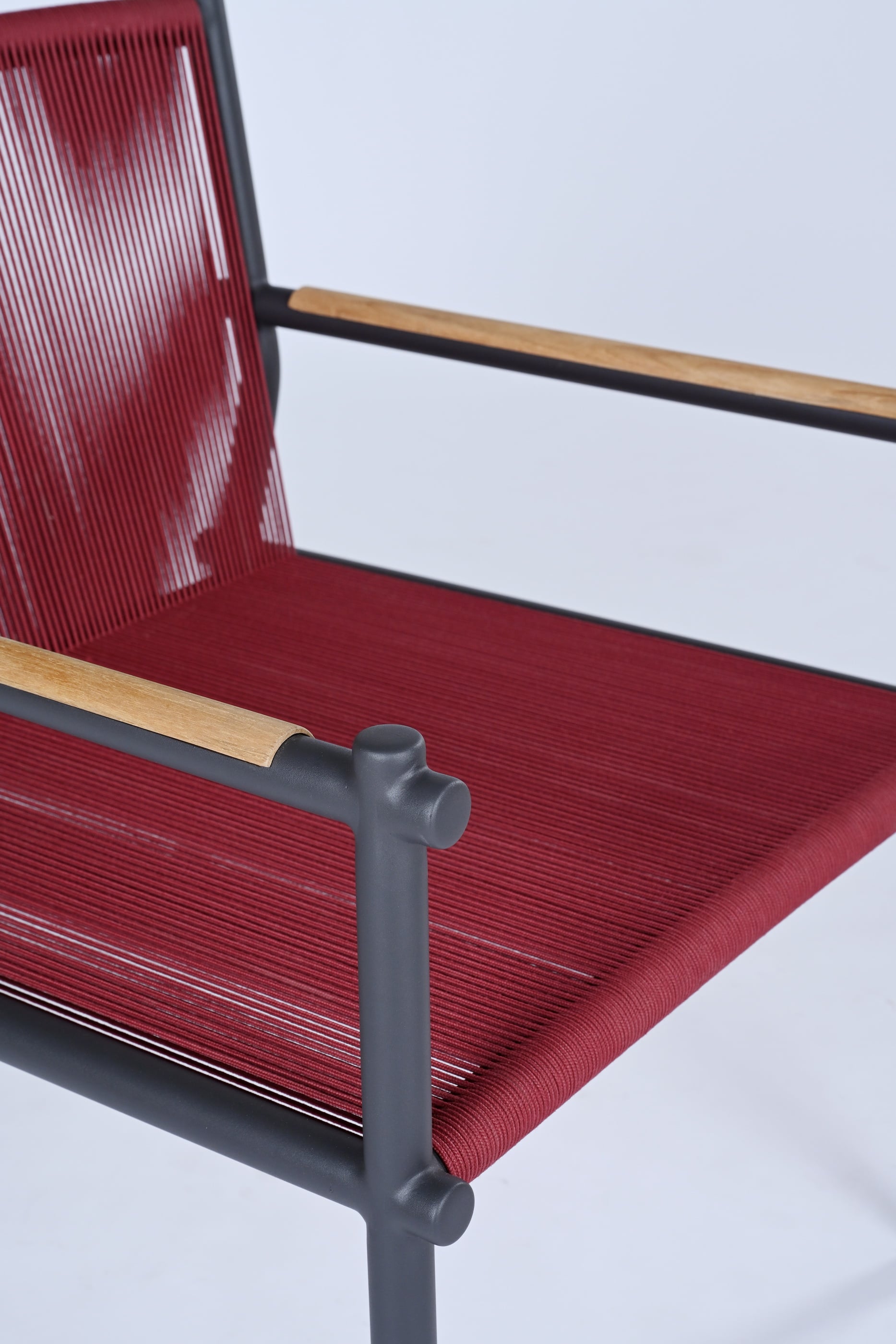 Kansas lounge armchair (woven)
