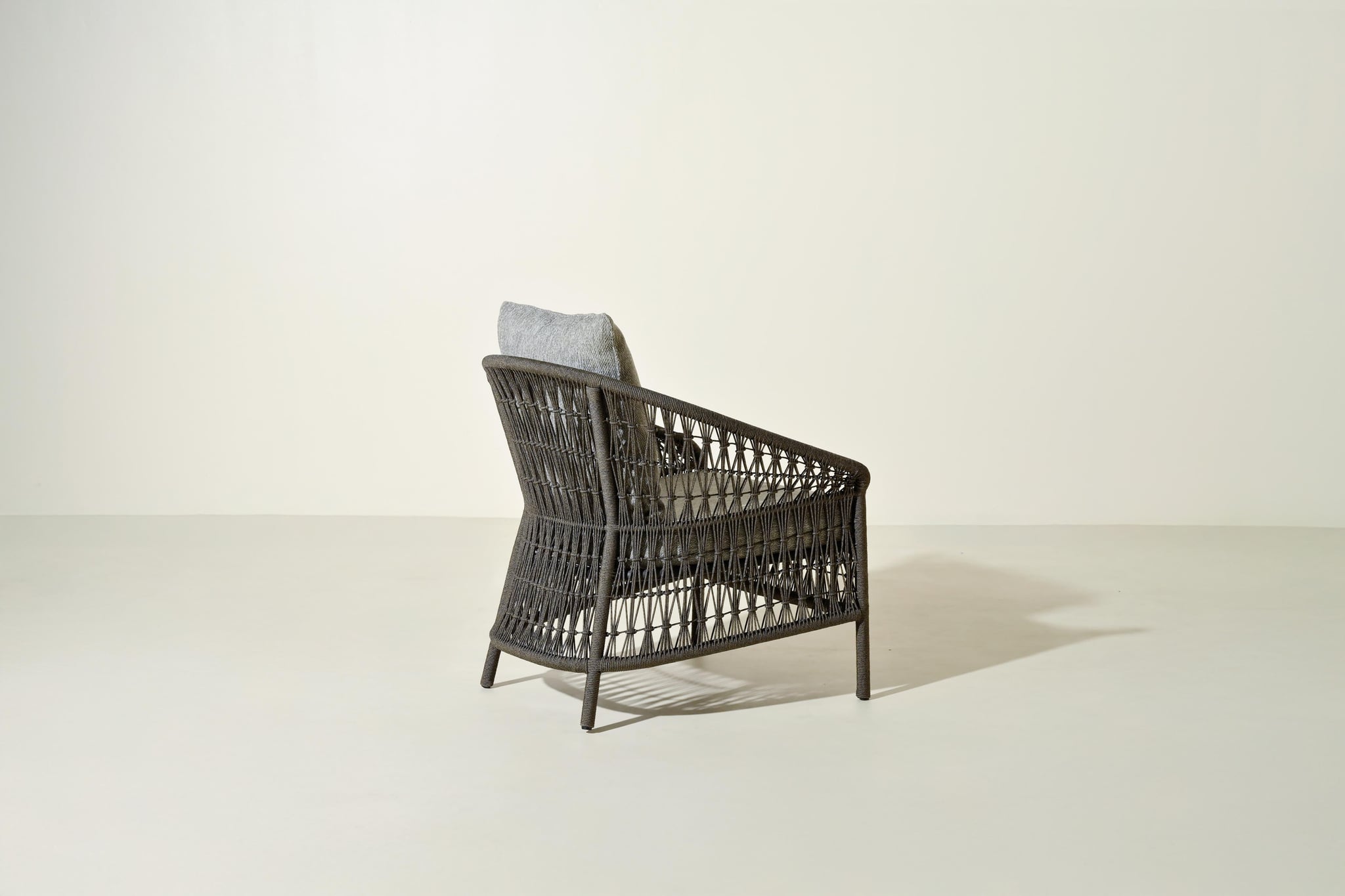 Lincoln lounge chair