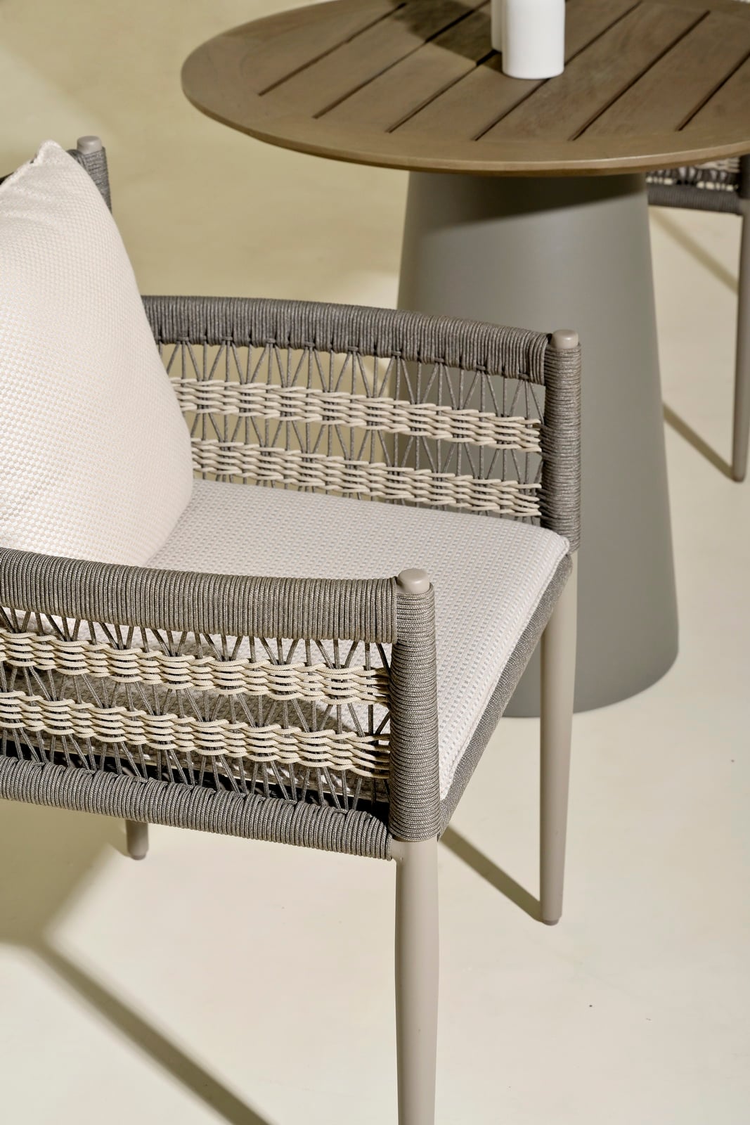 Luco dining armchair