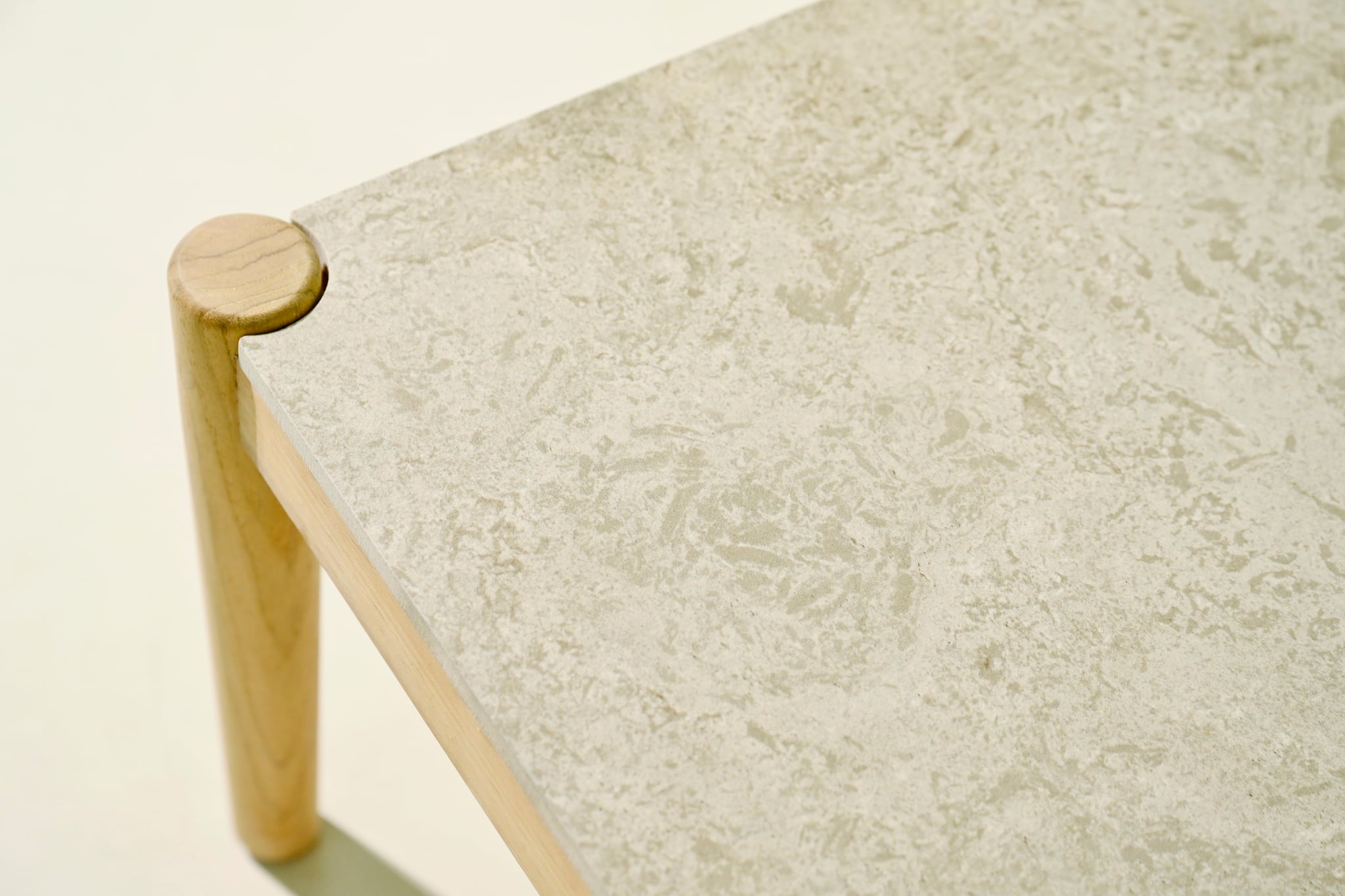 New york coffee table (ceramic)
