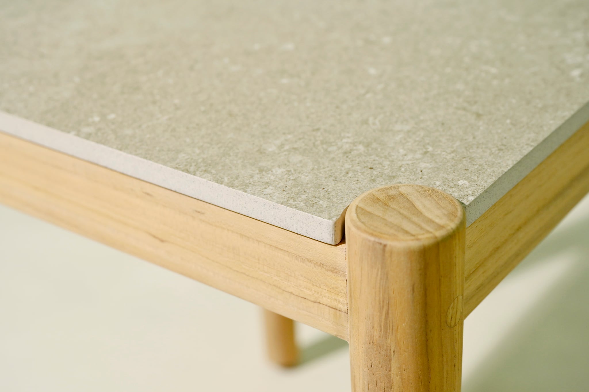 New york side table (ceramic)