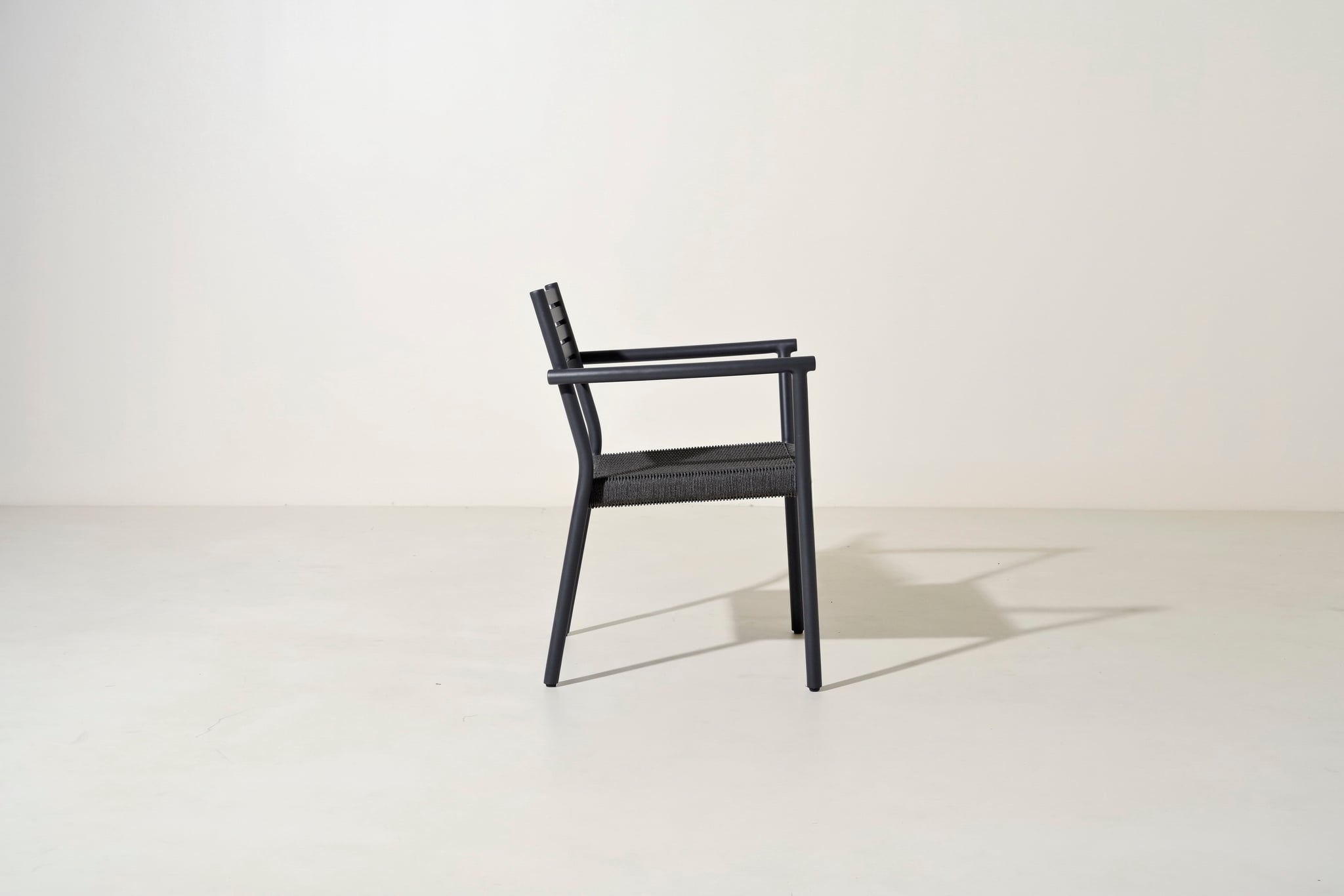 Omaha woven dining armchhair
