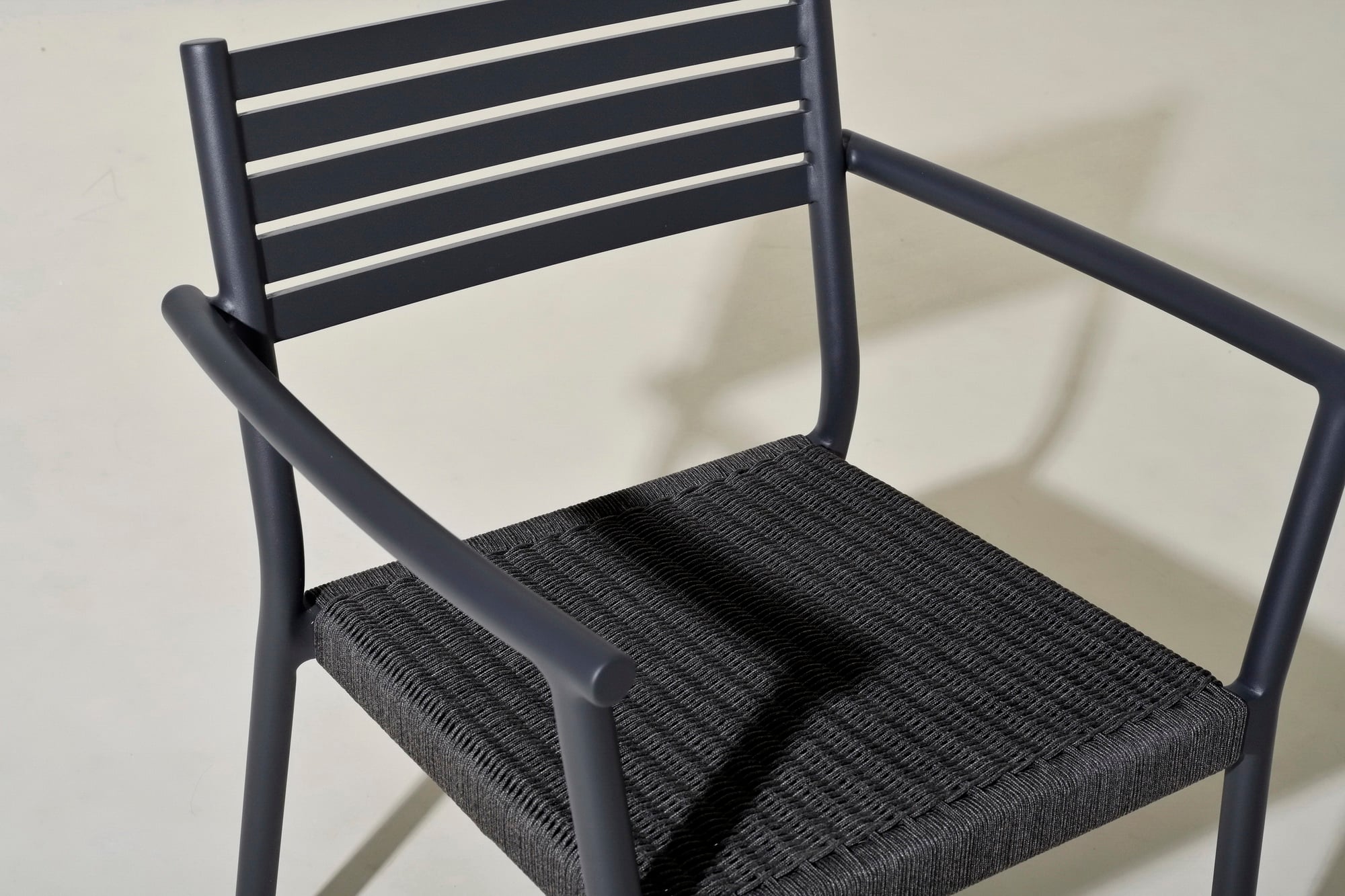 Omaha woven dining armchhair