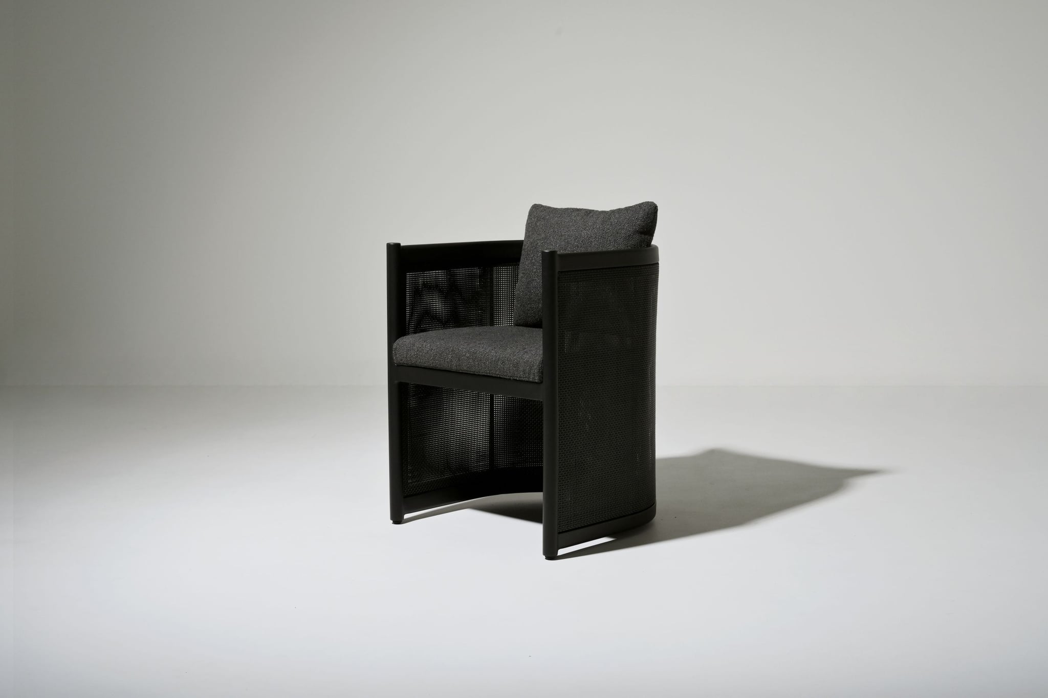 Riva alu dining armchair