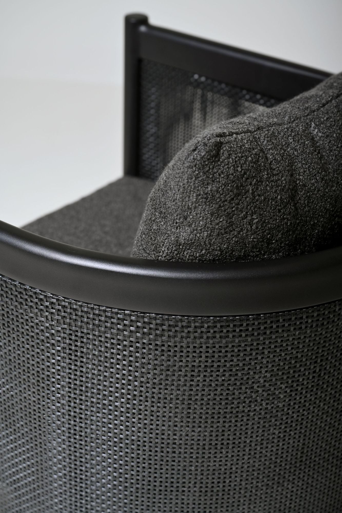 Riva alu dining armchair