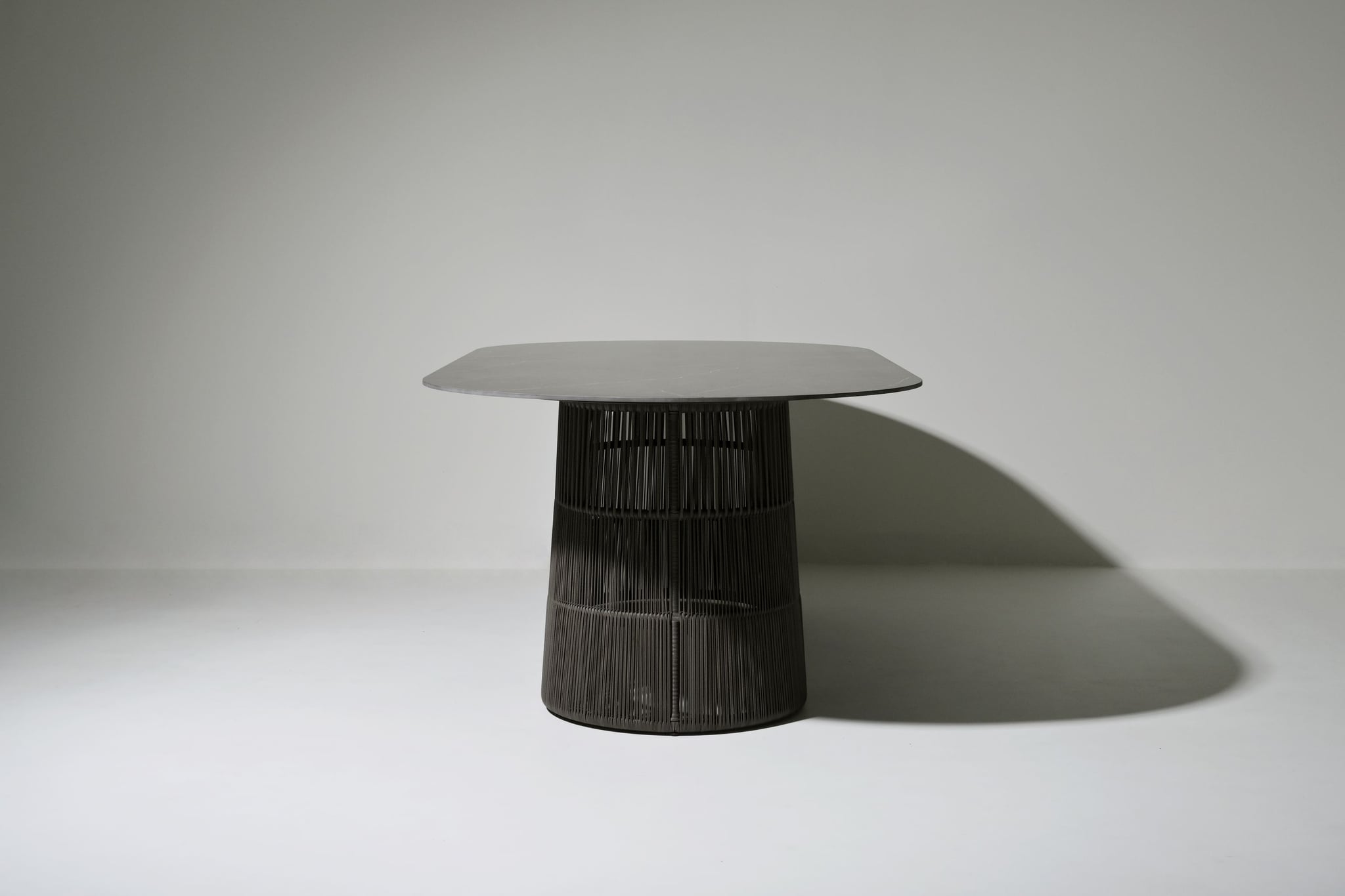Rodeo dining table