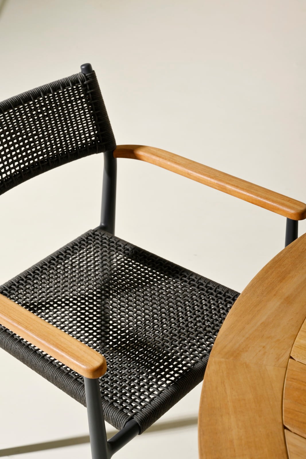 Seattle stacking armchair