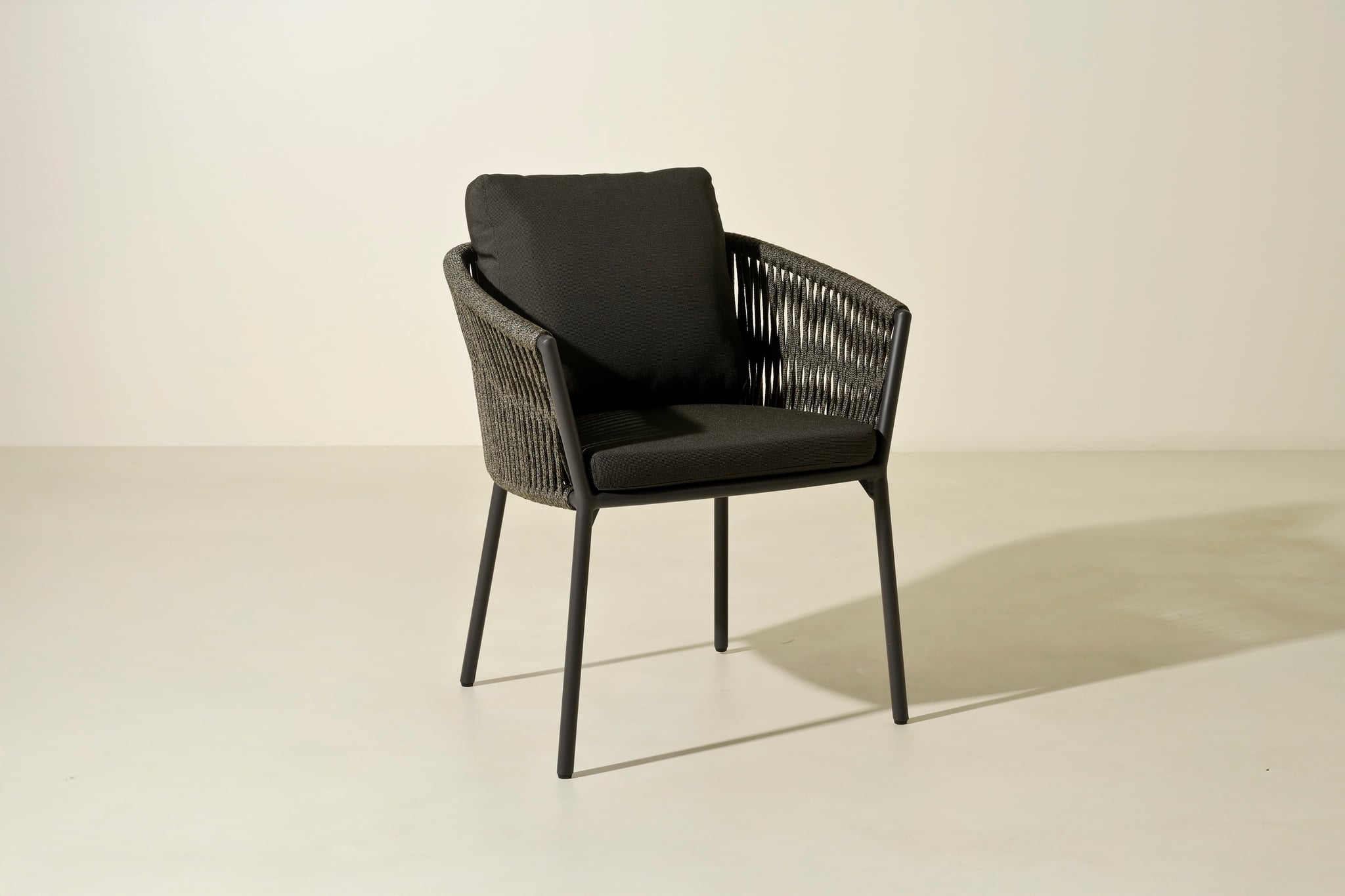 Washington dining armchair