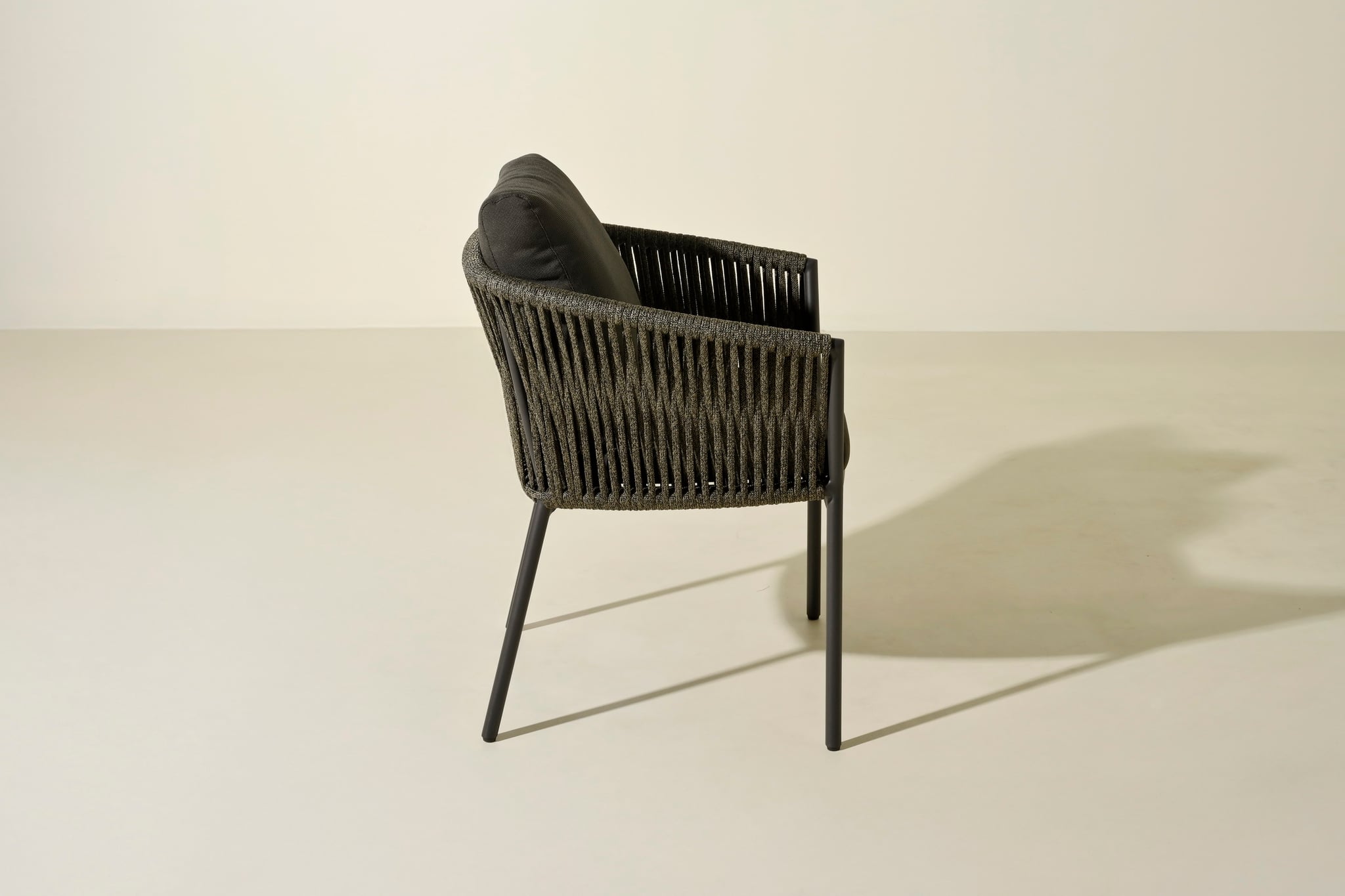 Washington dining armchair