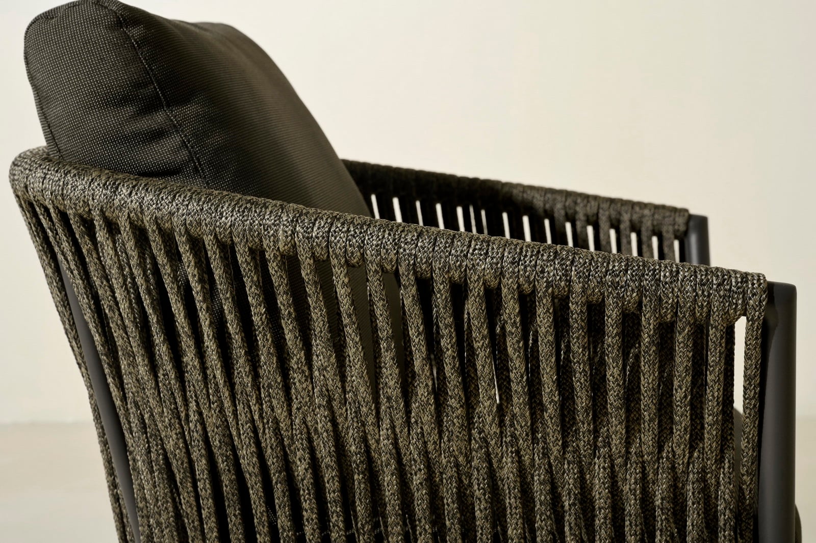 Washington dining armchair